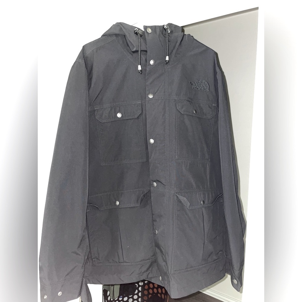 North Face Men’s Black XL Peacoat/Raincoat